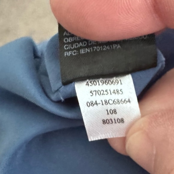 NWT Chico’s Surplice Midi skirt in Winter Lake pattern Size 1.5 or US 10 - Picture 11 of 11